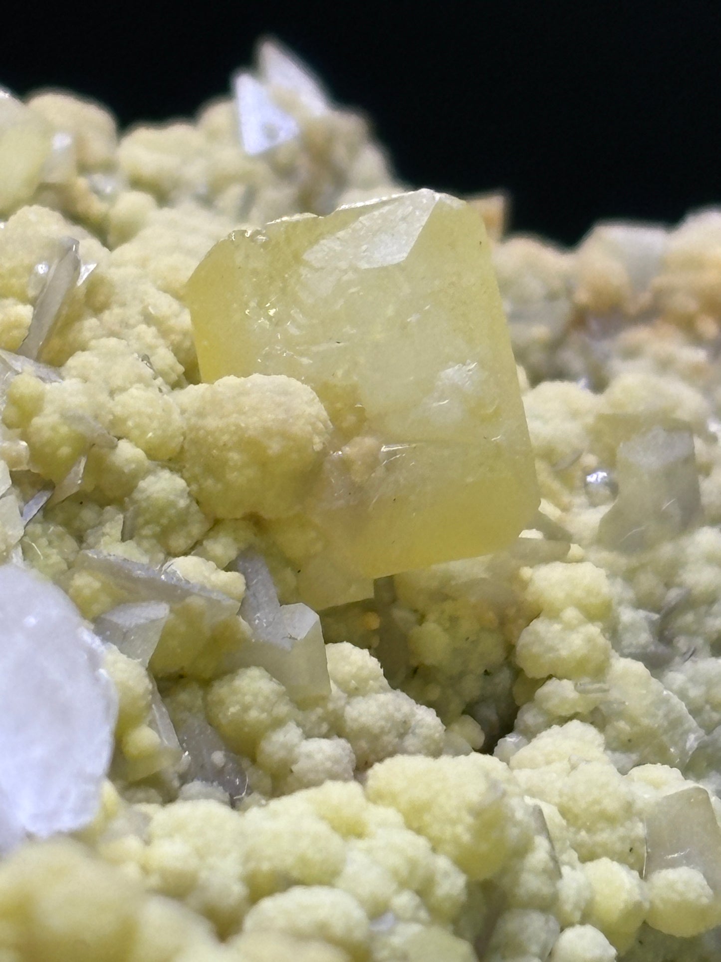 Wulfenite with Mimetite and Calcite